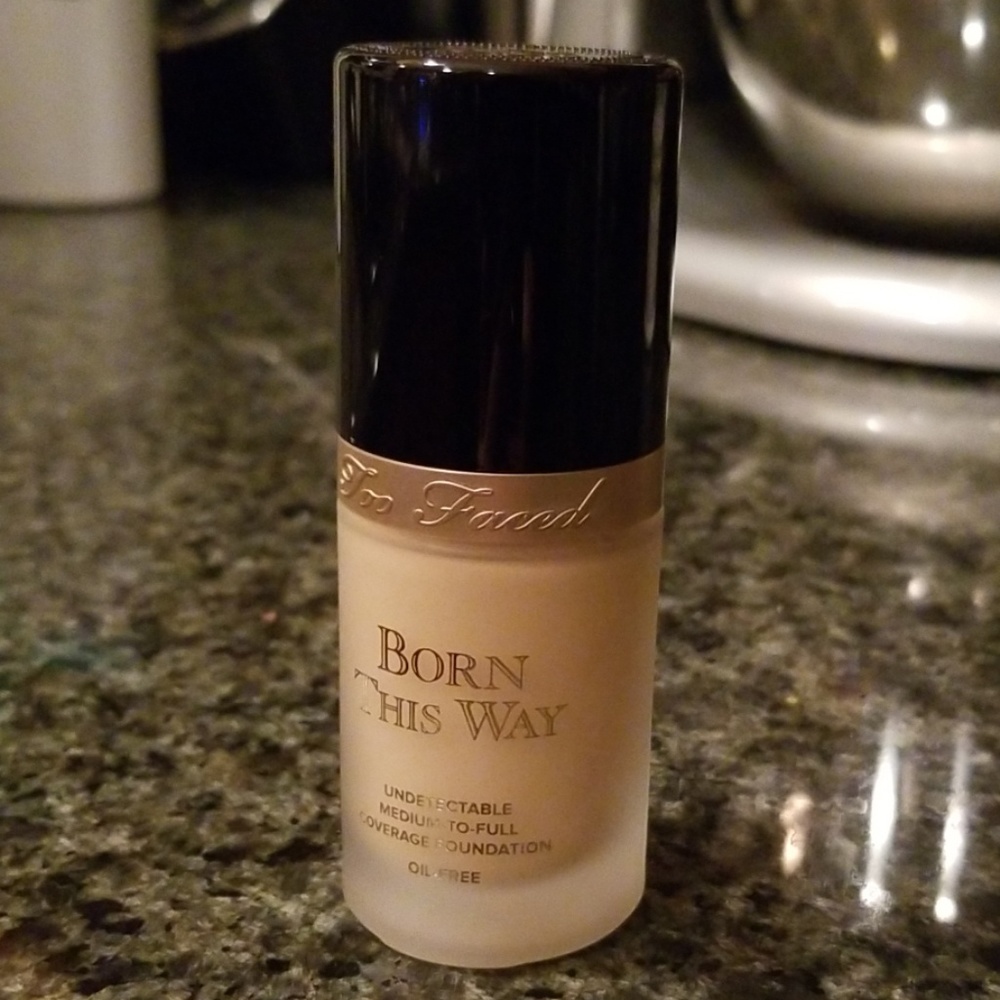 Too Faced Born This Way Foundation